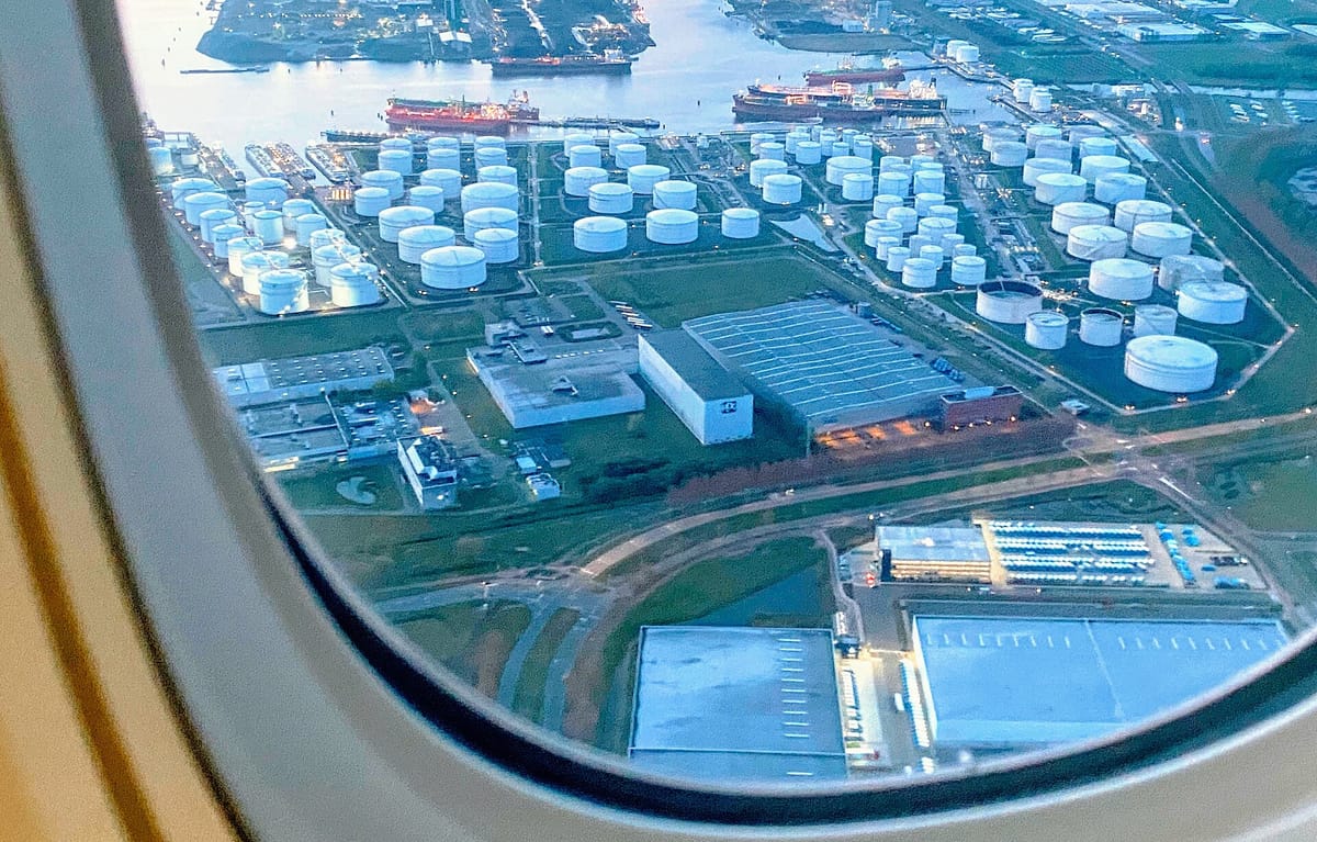 oil storage tank