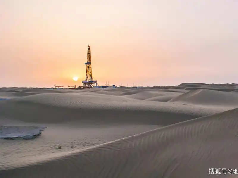 Desert Oil Industry